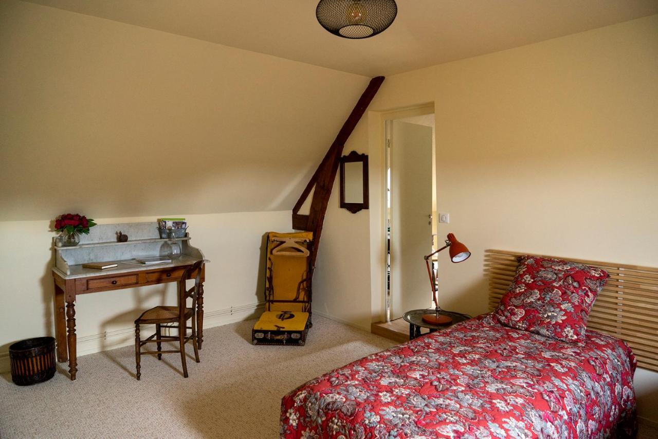 Chambre D'Hotes Chez Artiste Verrier, La Perriere - Perche Экстерьер фото
